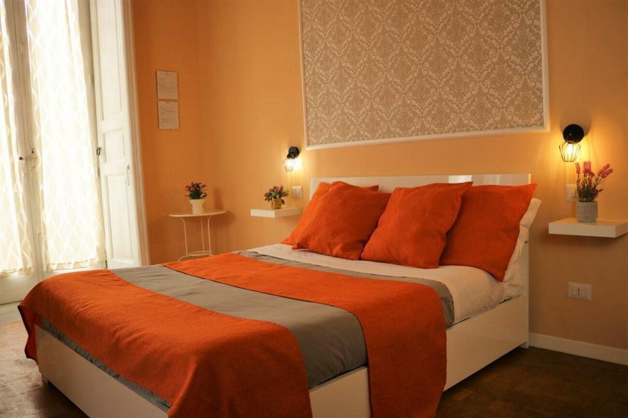 Amedeo Square Bed & Breakfast Napoli Bagian luar foto