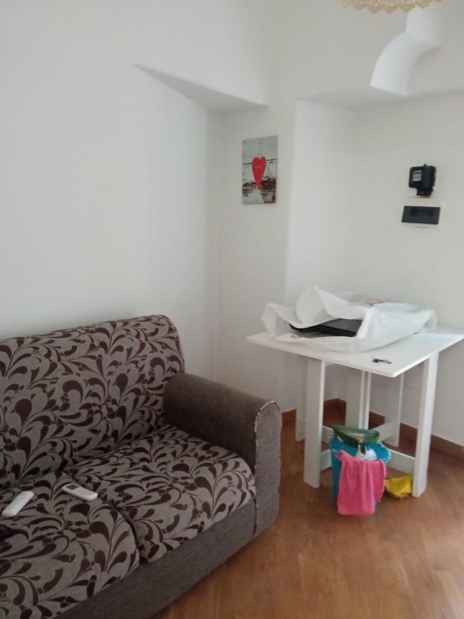 Amedeo Square Bed & Breakfast Napoli Bagian luar foto