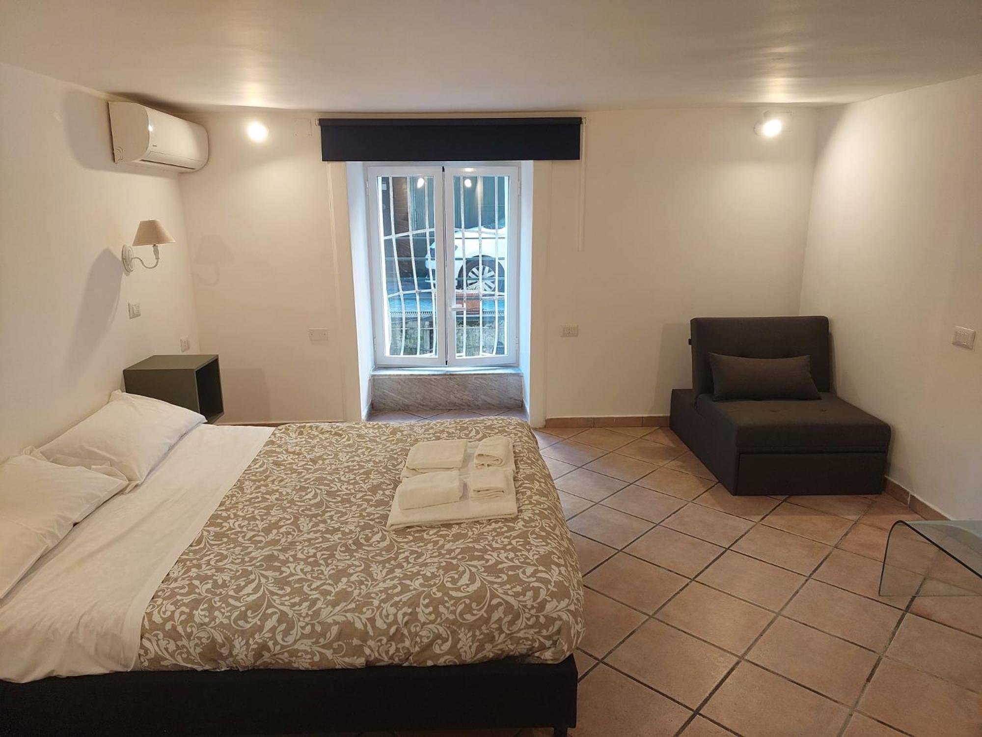 Amedeo Square Bed & Breakfast Napoli Bagian luar foto