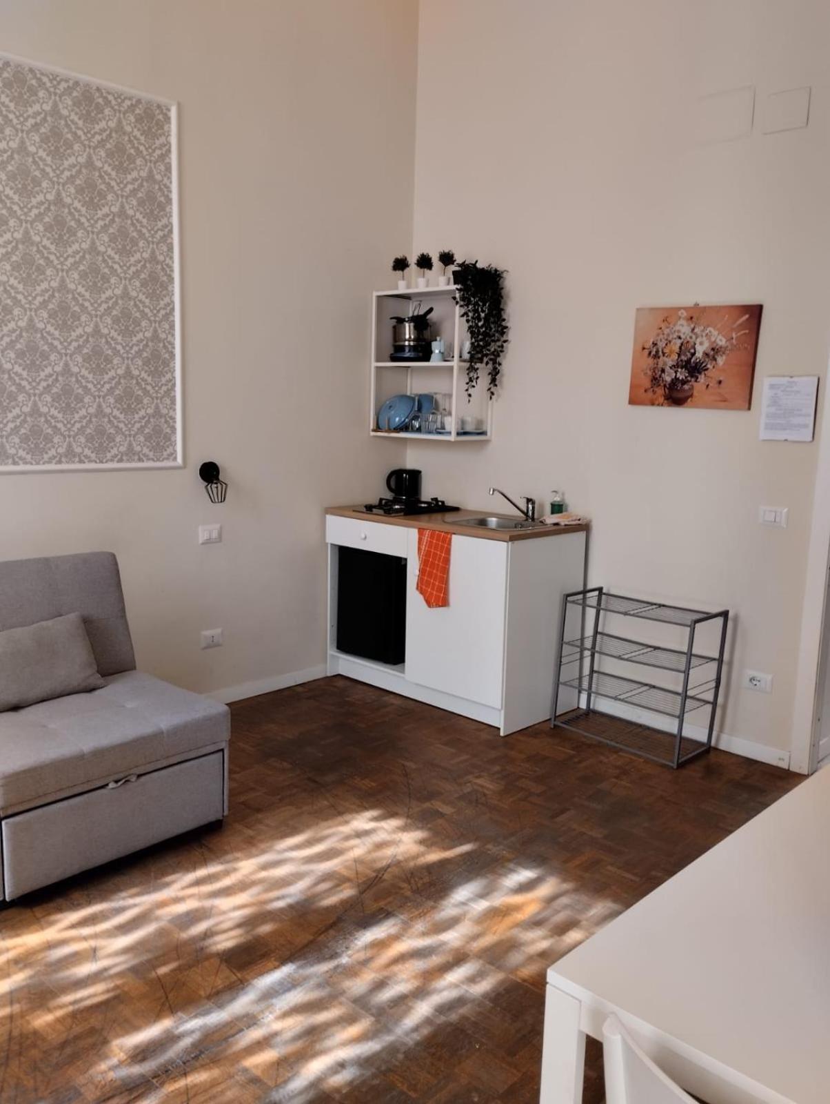 Amedeo Square Bed & Breakfast Napoli Bagian luar foto