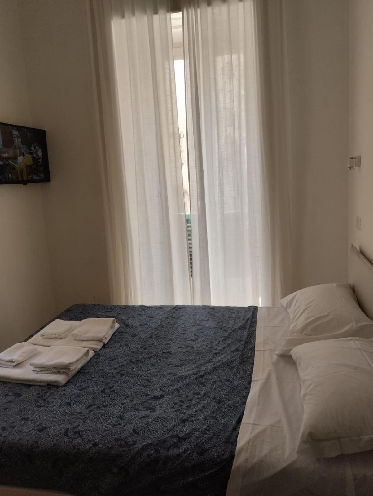 Amedeo Square Bed & Breakfast Napoli Bagian luar foto